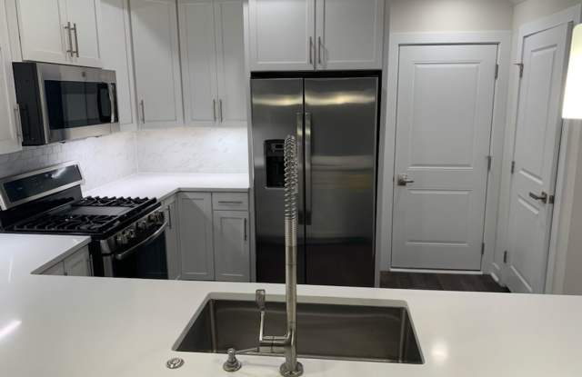 HERNDON - Coming Soon *3262 Woodland Park Rd Unit #3E *