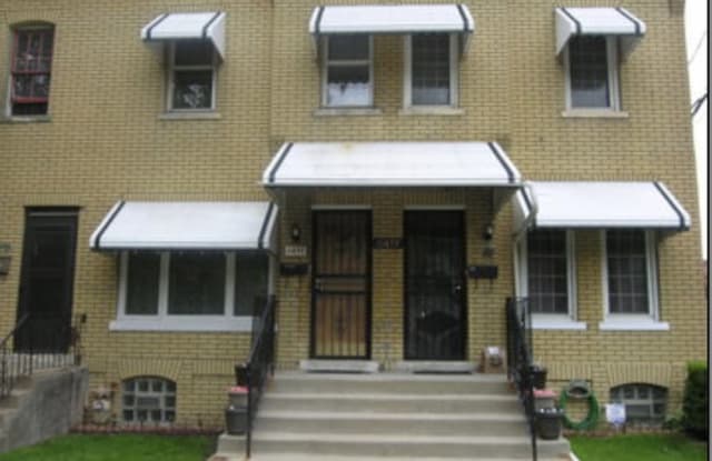 11453 South Saint Lawrence Avenue - 11453 South Saint Lawrence Avenue, Chicago, IL 60628