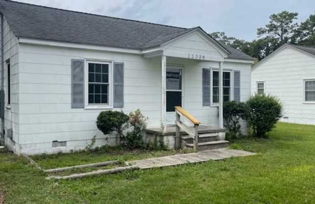 2108 Thompson Drive - B