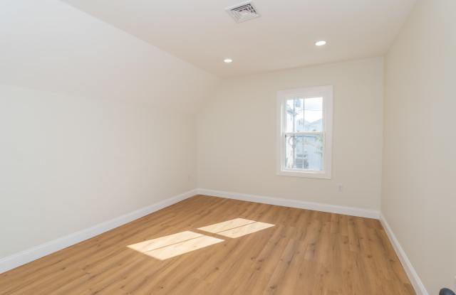 Photo of 84 Pembroke Avenue