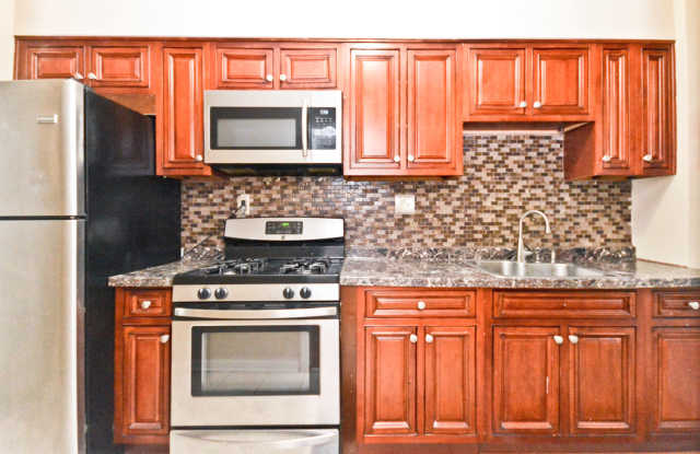 2609 Franklin Street