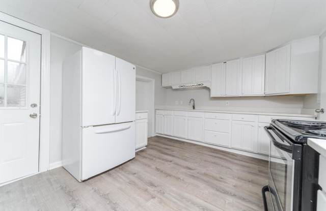 824 2nd Street