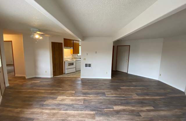 303 Bradley Drive SE #16