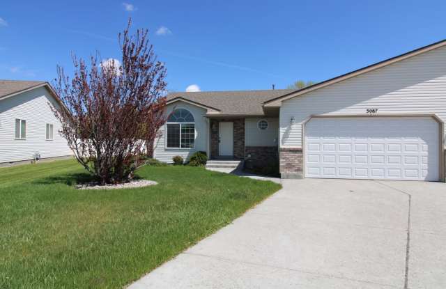 Spacious 3 Bedroom Home in Ammon