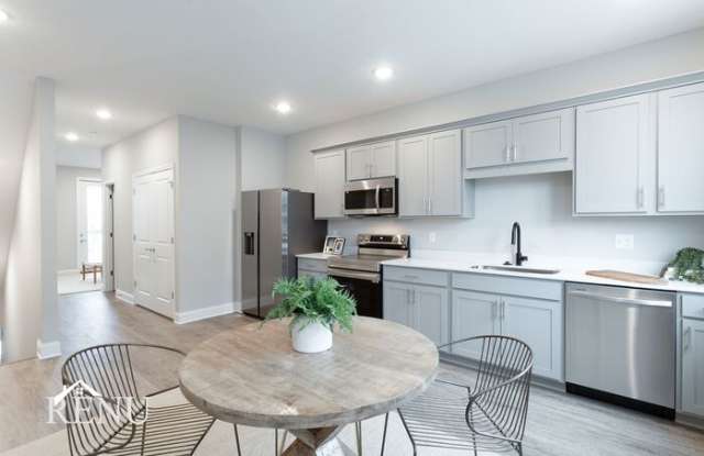 2393 East 18th Street