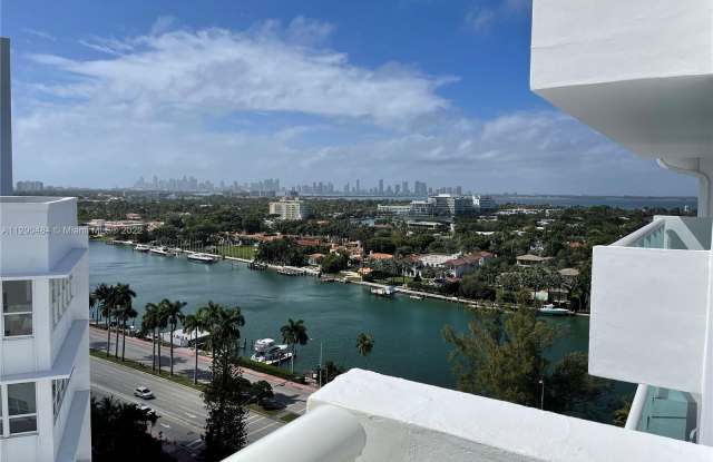 5001 Collins Ave