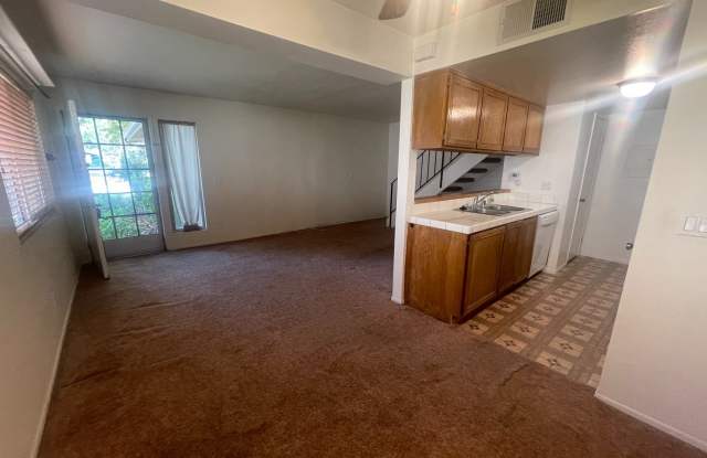 2061 Avenida Refugio