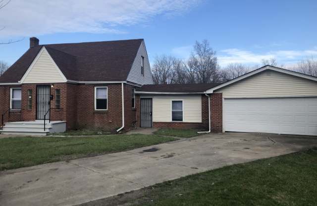 HUGE 3 BEDROOM AND ATTACHED 2 CAR GARAGE