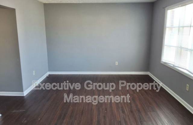 1221 CLEAR RIDGE LANE