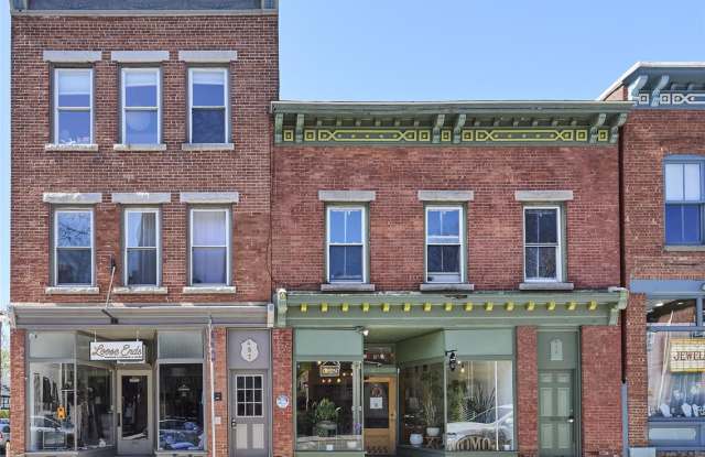 457 Main St