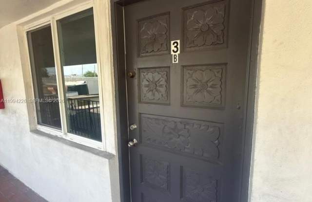 2622 NW 24th St