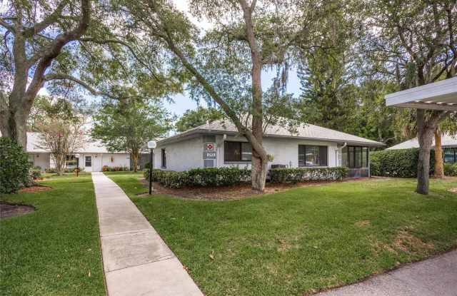2713 COUNTRYSIDE BOULEVARD