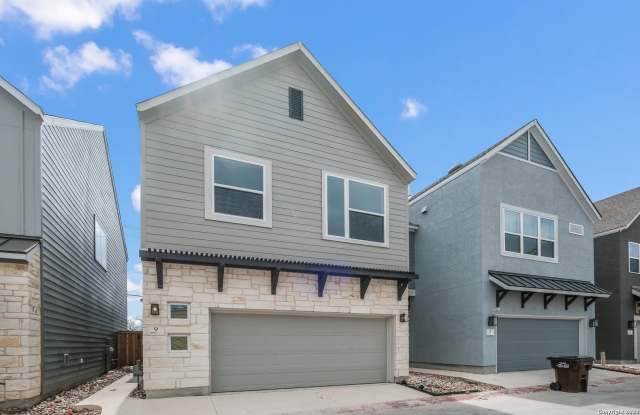 5843 Whitby Rd, Unit 9