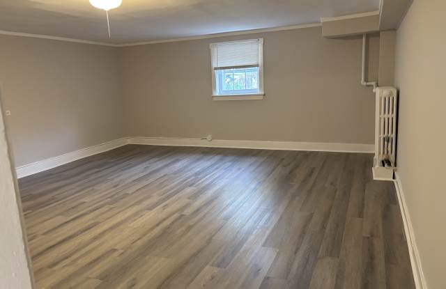 6250 North Washtenaw Avenue