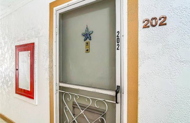 618 BIRD BAY DRIVE S