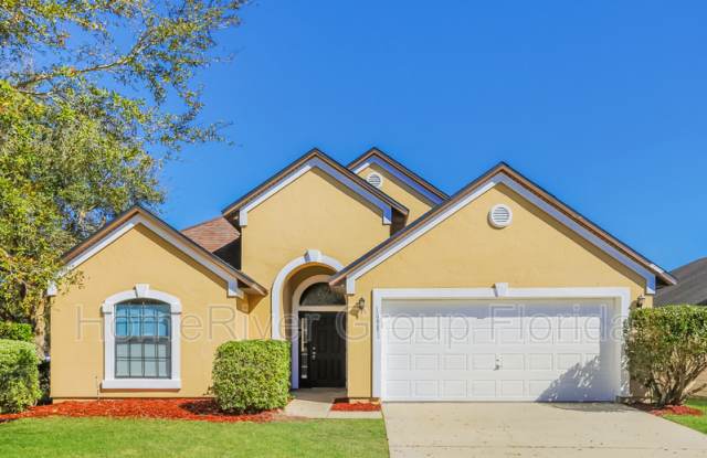 1093 Maple Ln - 1093 Maple Lane, Oakleaf Plantation, FL 32065