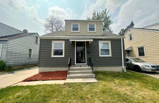 4827 N 47th St.