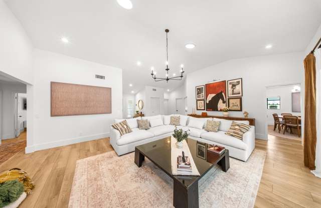 13471 Barberry Drive