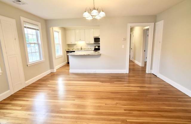 98 Dean Street unit: 2