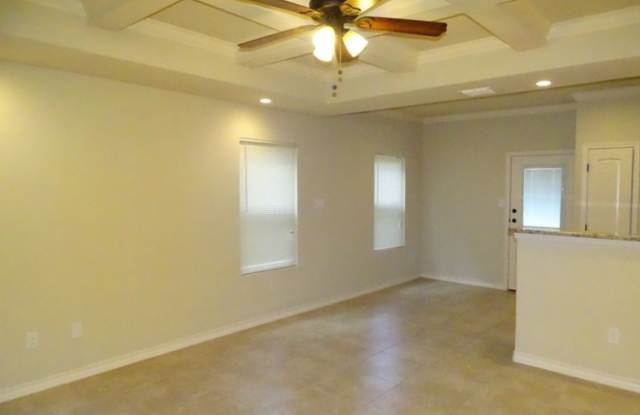 6011 Jax Way #104, San Antonio, TX. 78244