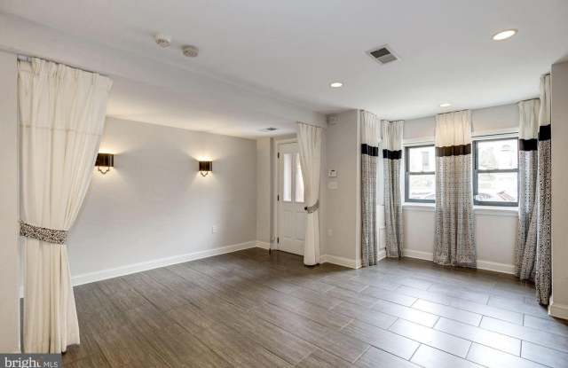 2022 N St NW - B