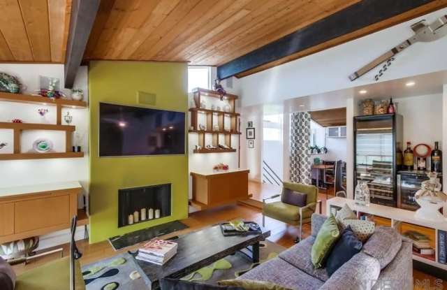 Photo of 509 South Sierra Avenue - 1