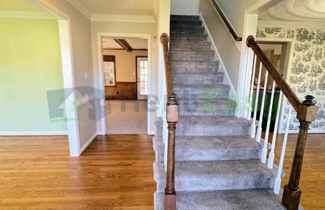 1001 Fox Ridge Court