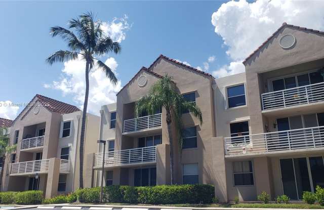 2731 Ocean Club Blvd