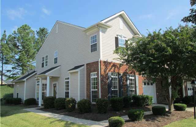 Room in 4 Bedroom Home at Johnston Mill Ct photos photos