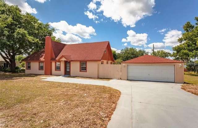 875 S LAKE SHORE WAY - 875 South Lake Shore Way, Lake Alfred, FL 33850