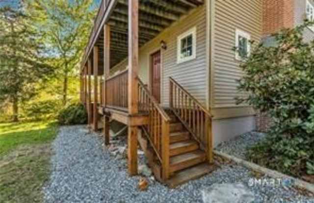 11 N Main Street unit: B