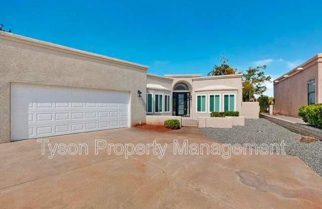 11509 Woodmar Ln NE