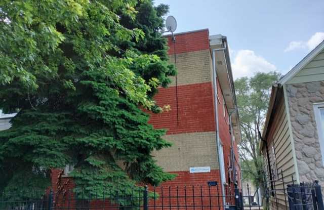 Photo of 7910 South Muskegon Avenue - 1