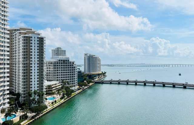 495 Brickell Ave