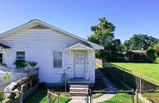 196 Louisiana Street - A