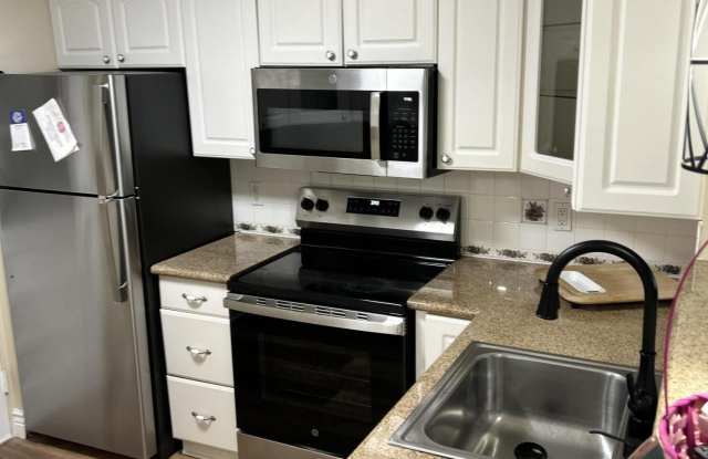 5201 NW 2nd Avenue unit: 112