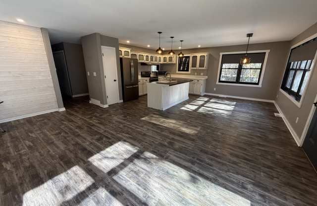 Photo of 2004 1st Avenue South