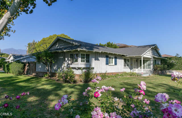 Photo of 303 East Las Flores Avenue