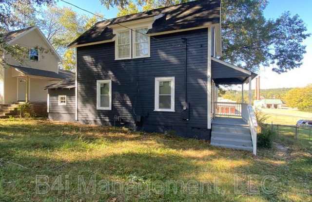 9 Hillside Avenue - 9 Hillside Avenue, Lindale, GA 30147