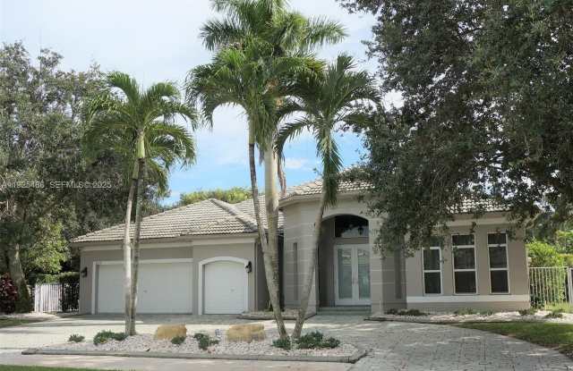 Photo of 8006 N Savannah Cir