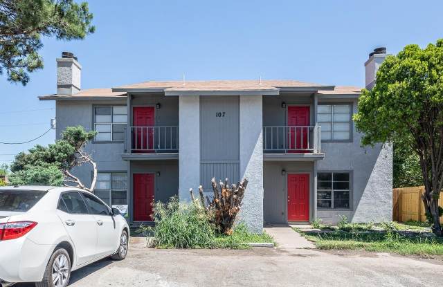 107 Shannon Cir Unit C - 107 Shannon Circle, Del Rio, TX 78840