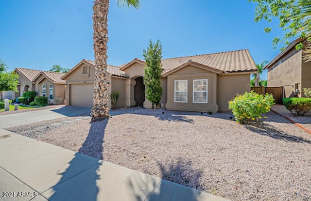 4501 E HOPI Street - 4501 East Hopi Street, Phoenix, AZ 85044