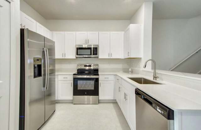 Photo of 10224 Trumpet Honeysuckle Way