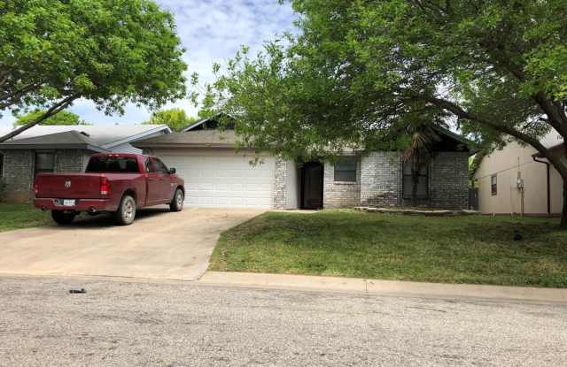 1218 Tres Rios Circle