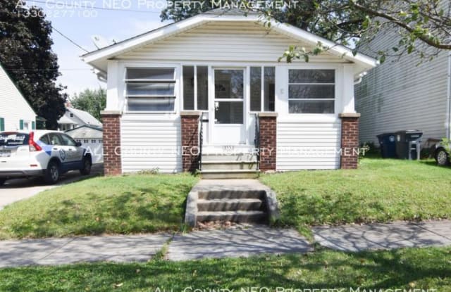 2333 18th St SW - 2333 18th Street Southwest, Akron, OH 44314