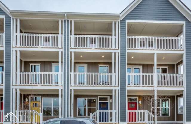 2322 East 18th Street Place