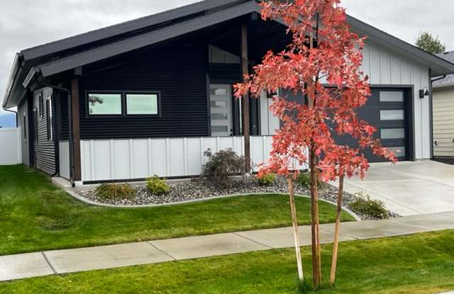 1520 West Moselle Drive