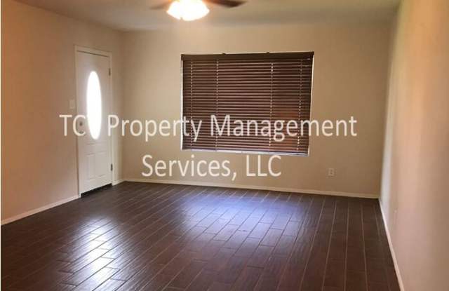 233 East Balboa Drive