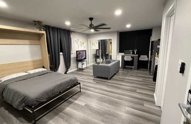 Photo of 1865 Magdalene Way 1/2