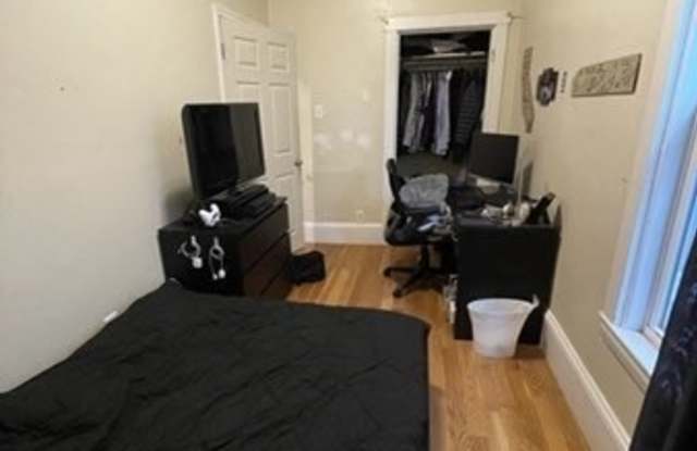 99 Old Harbor Street